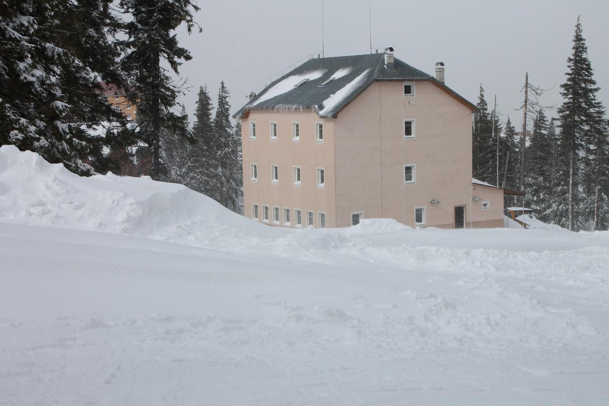 Оаза Hotel Dragobrat Buitenkant foto