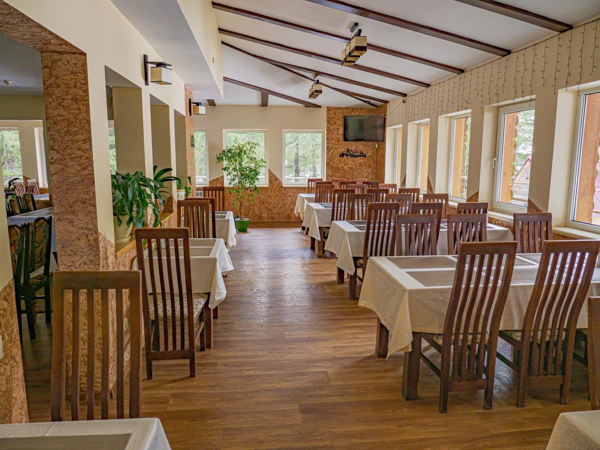 Оаза Hotel Dragobrat Buitenkant foto